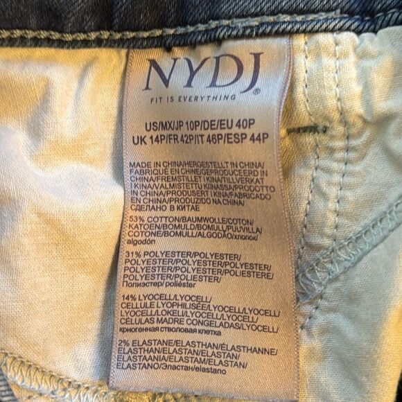 NYDG Marilyn Straight Capris - Picture 7 of 8